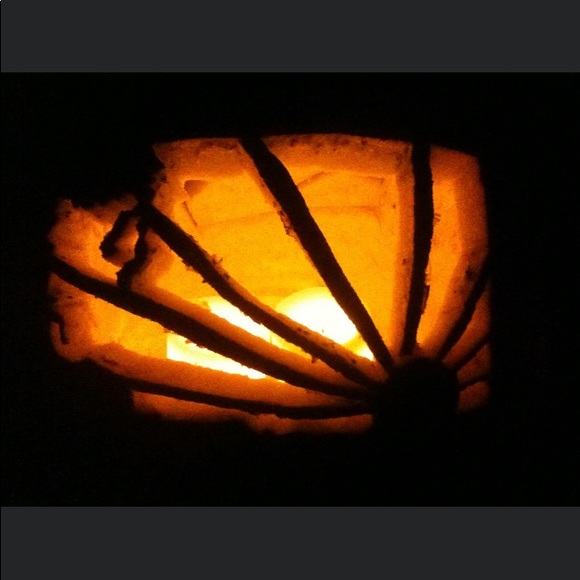 Threadsworth A., Benjamin - Picture 2 of 16